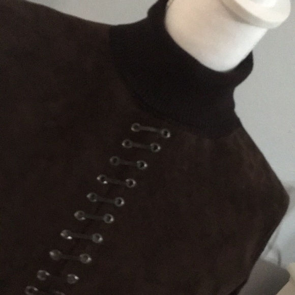 La Cite’ Suede Mock Neck Top/Sweater. Large - Picture 2 of 9